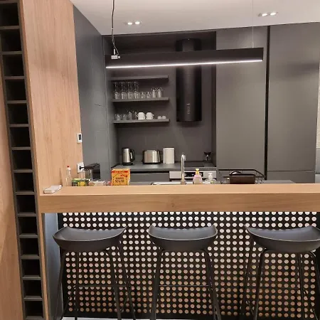 Apartmanhotel Mona Living 4*