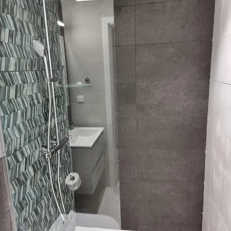 Mona Living Apartmanhotel