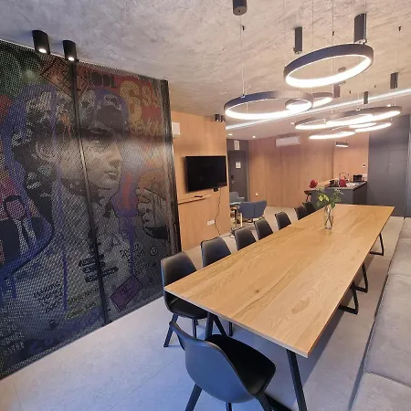 Mona Living Hotel apartamentowy 4*