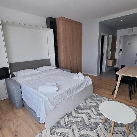 Mona Living Aparthotel 4*