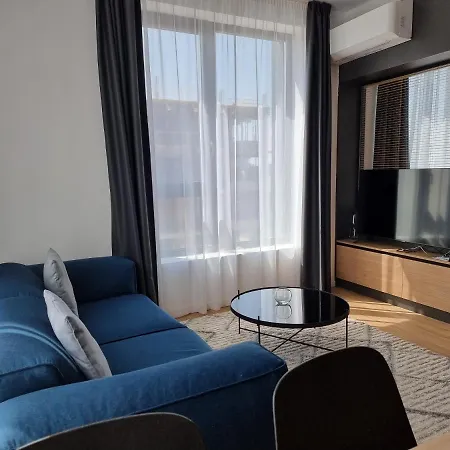 Hotel apartamentowy Mona Living 4*