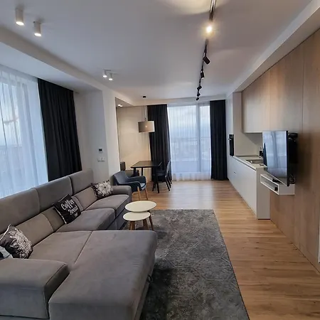 Aparthotel Mona Living