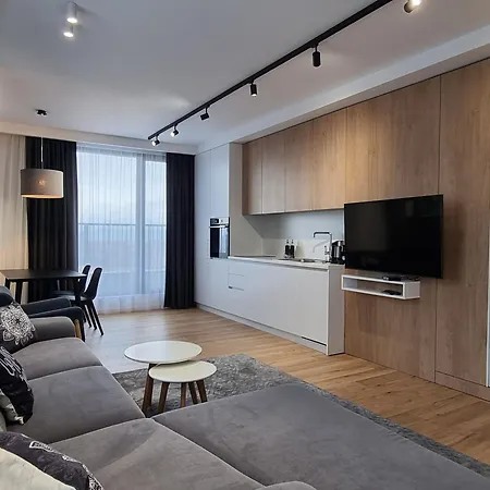 Aparthotel Mona Living *