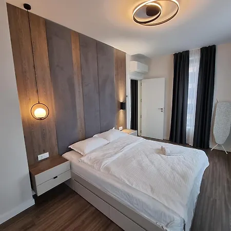 Mona Living Aparthotel *