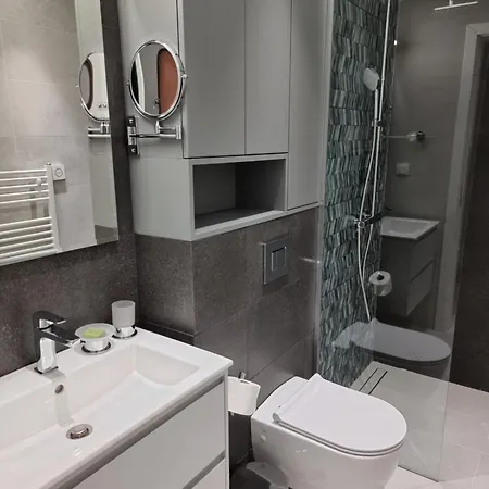 Mona Living Hotel apartamentowy 4*