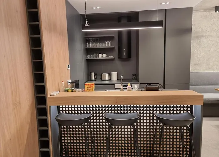 Aparthotel Mona Living 4*