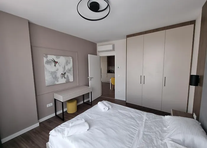 Mona Living Aparthotel 4*