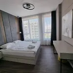Mona Living Lägenhetshotell 4*