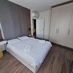 Mona Living Lägenhetshotell